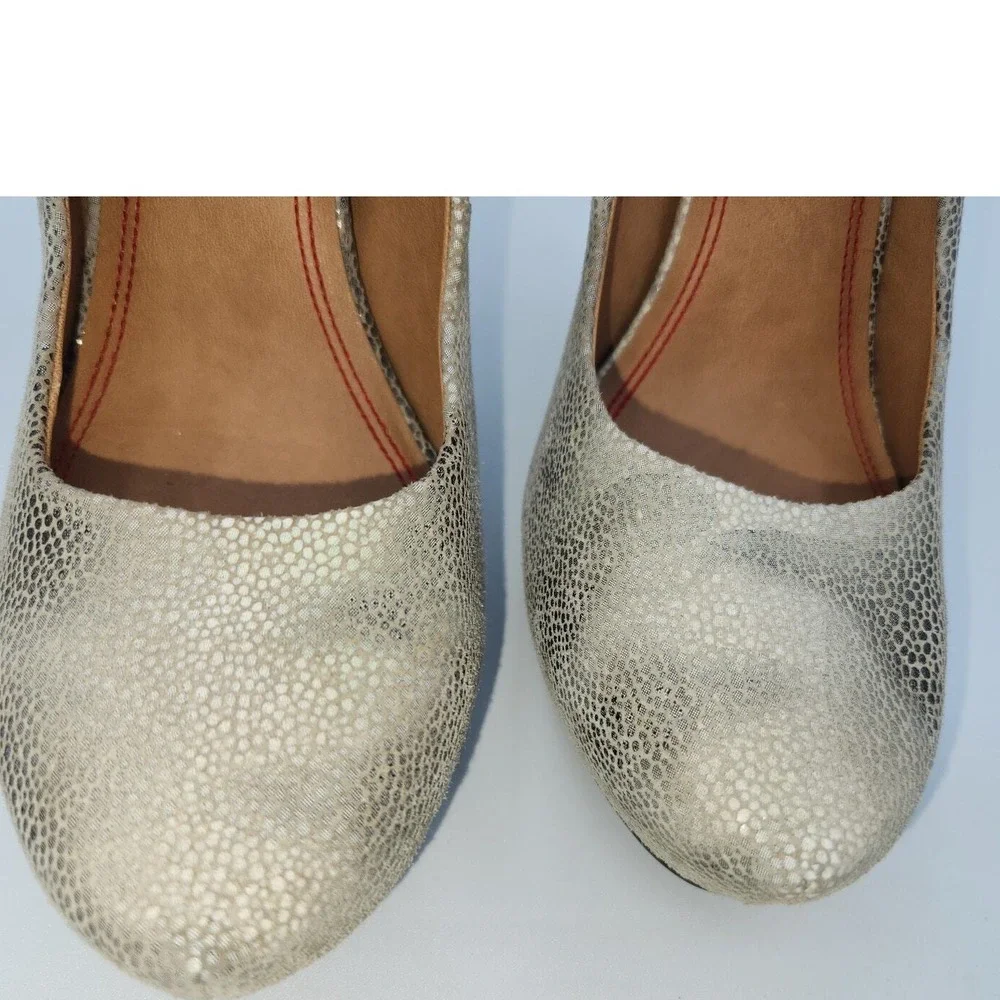 5 48 Womens Lilla Textured Pointed Toe Stiletto Heels‎ Size 37 1/2 US 7.5